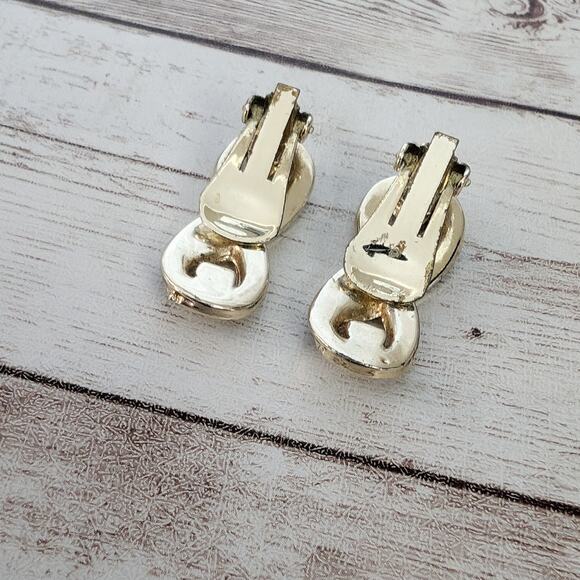 Vintage Clip On Earrings Black & Gold Tone Earrings - Fair Condition - Picture 7 of 7